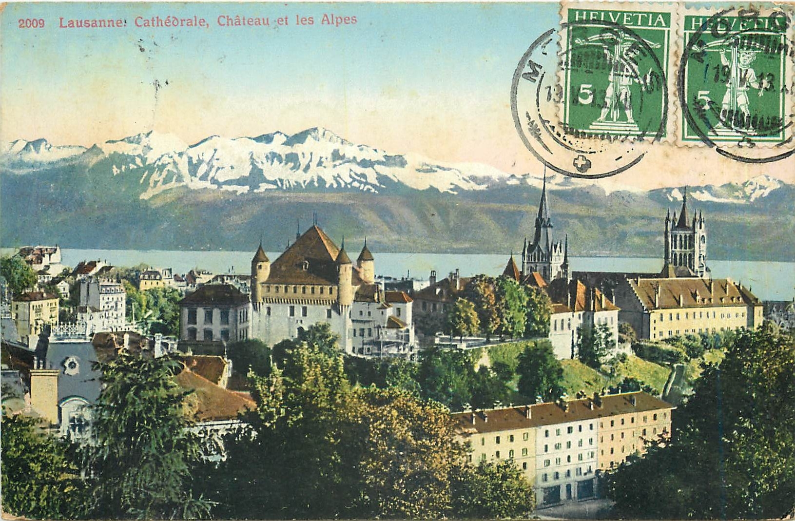CPA Lausanne Cathedrale Chateau et les Alpes 