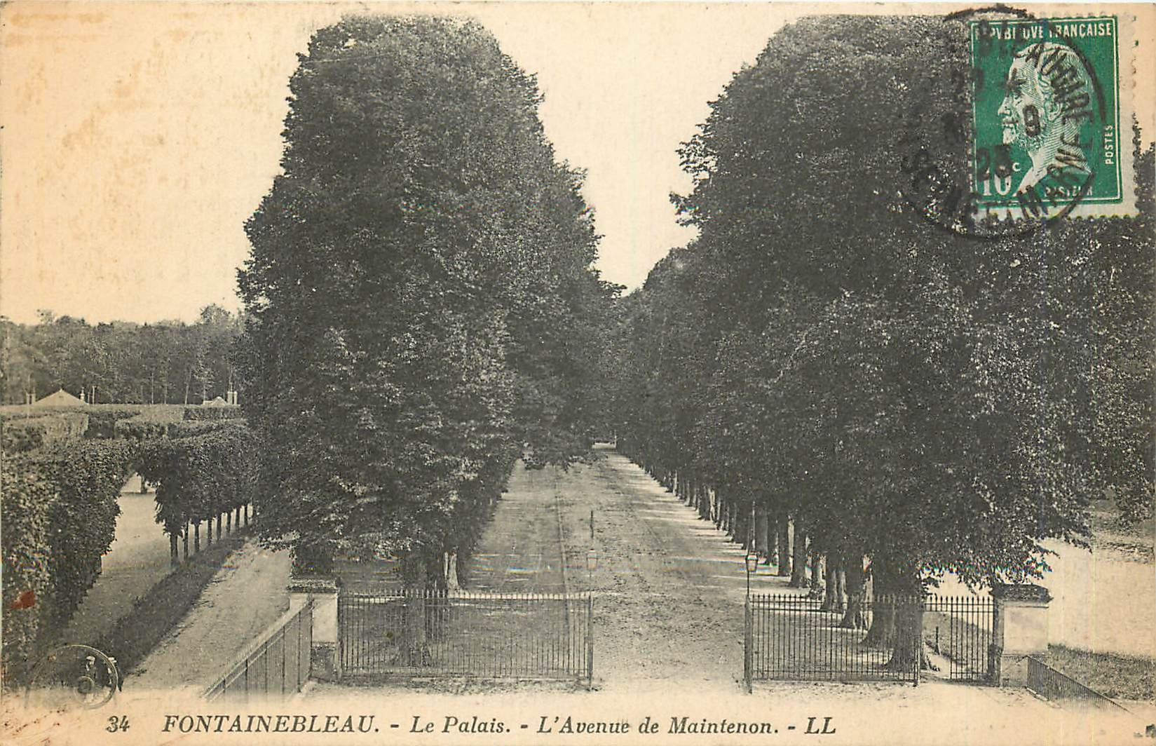 Fontainebleau - Das Schloss - Die Avenue de Maintenon - LL