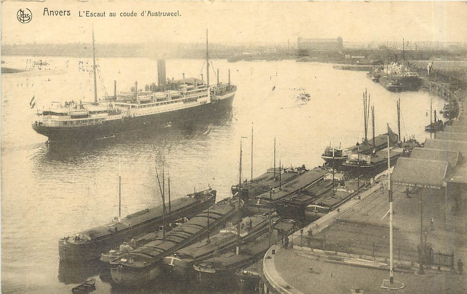 CPA Anvers l'escaut au coude d'Austruweel Bateaux