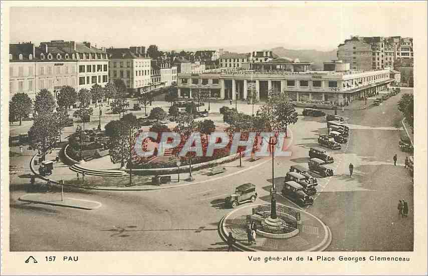 Pau — Vue générale de la Place Georges Clemenceau — Graphphil, n° 157