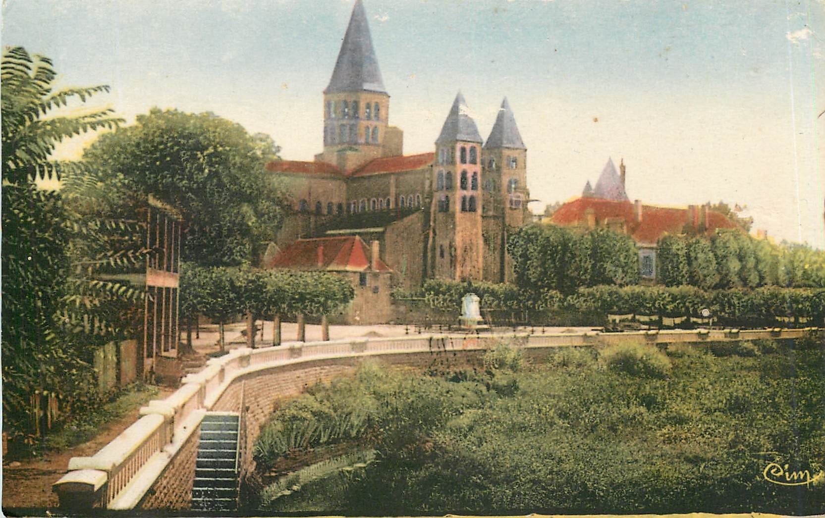 Paray-le-Monial — La Basilique — éditeur Cim