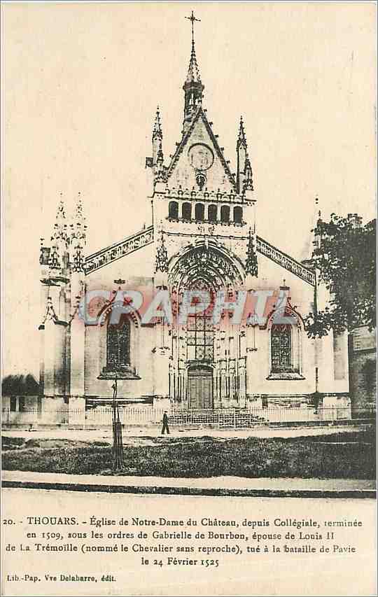 CPA Thouars eglise de Notre Dame du Chateau depuis collegiale terminee en 1309 sous les ordres de Ga