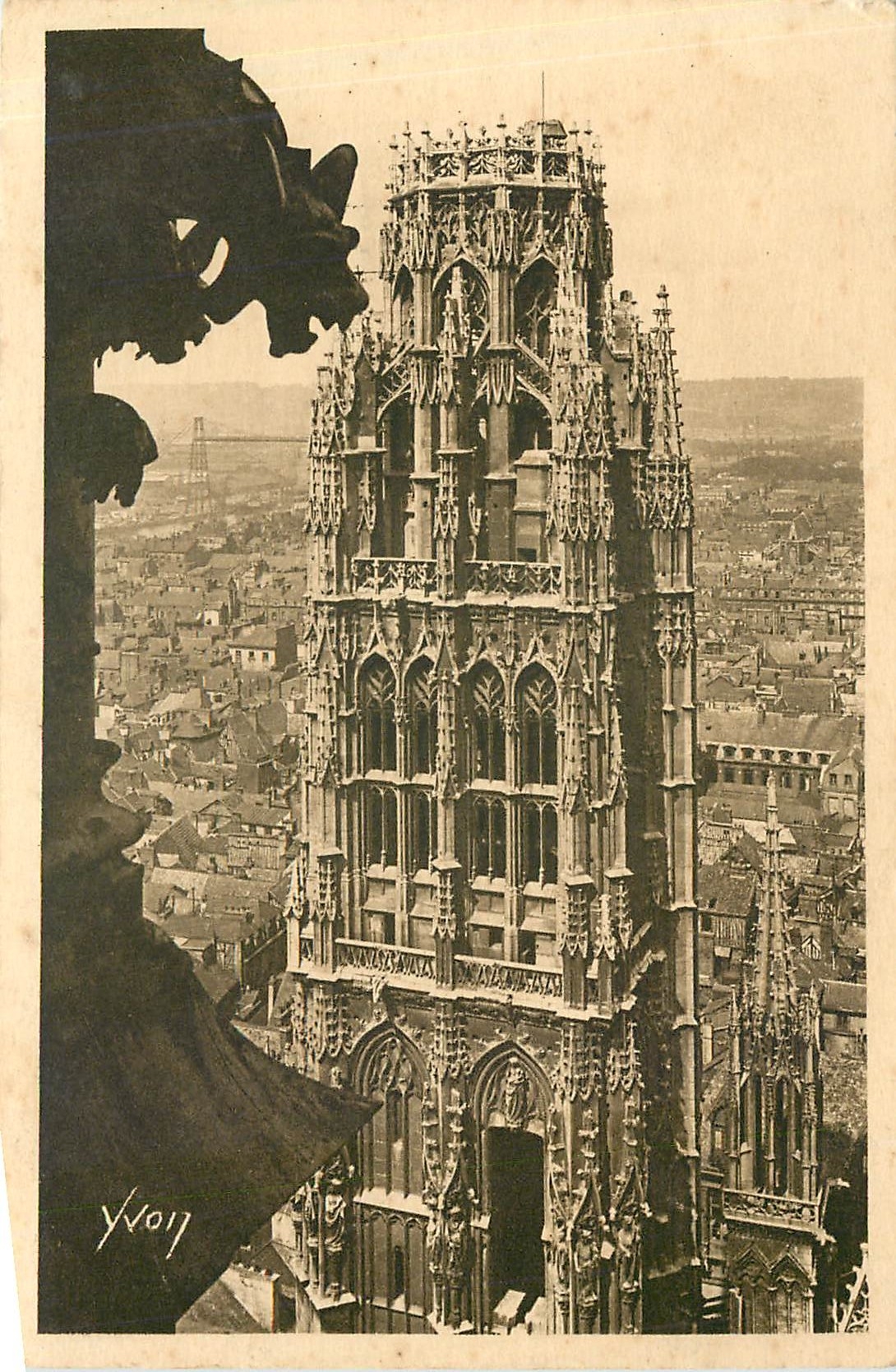 CPA La Douce France Rouen Seine Inferieure la tour du Beurre 