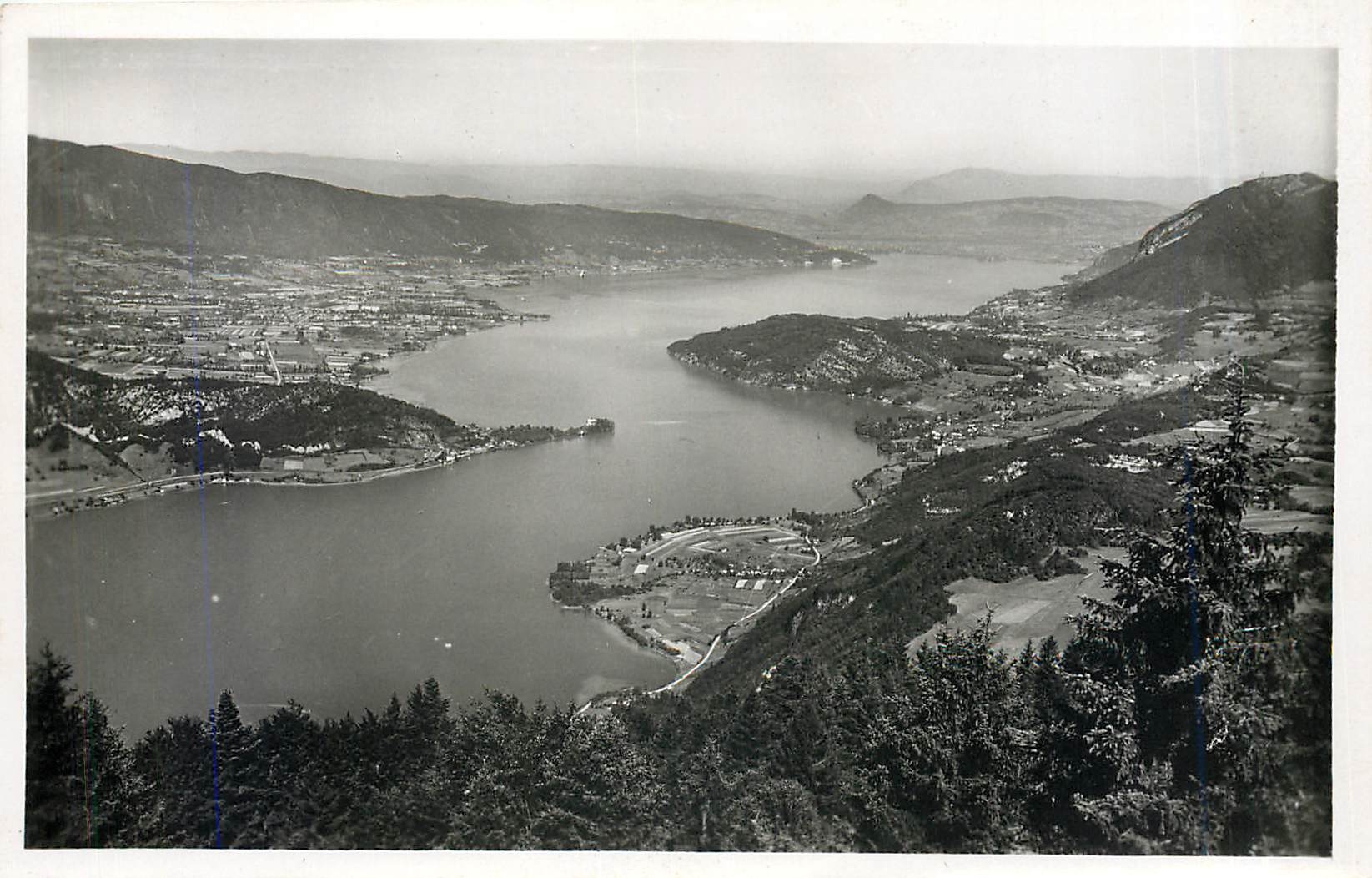CPM Environs d'Annecy Le lac vu du Col de la Forclaz 