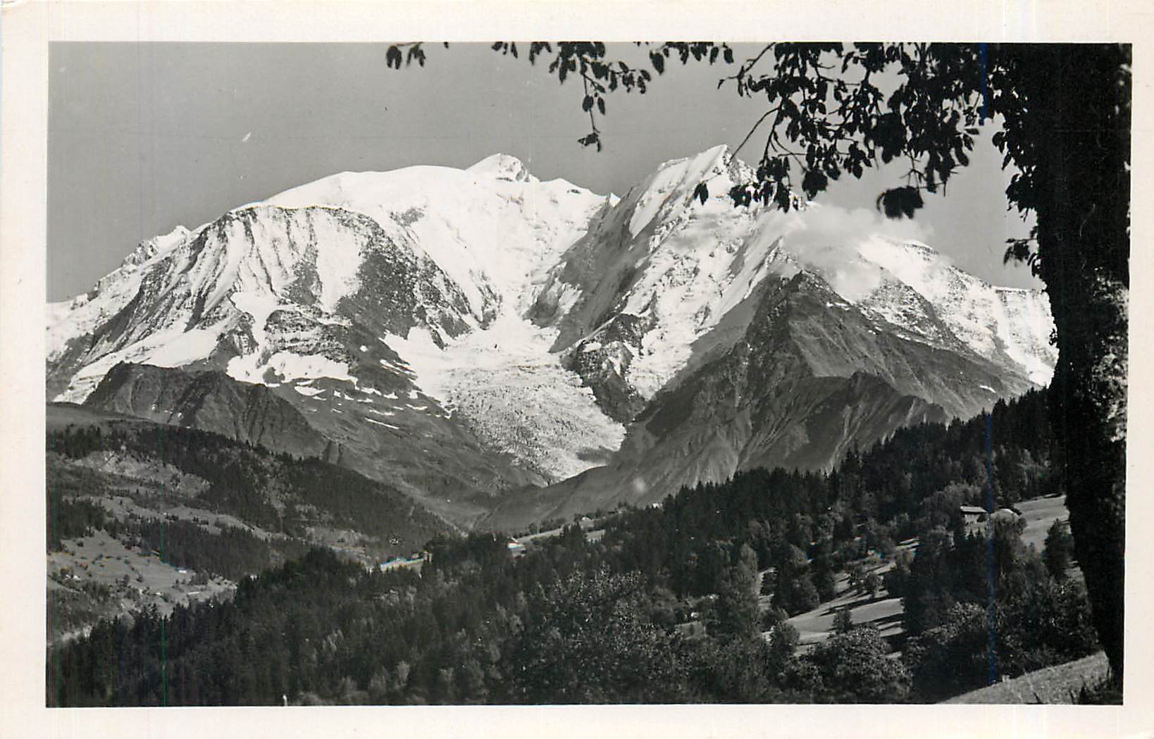 CPM Le Mont Blanc vu de la route Saint Gervais Megeve 