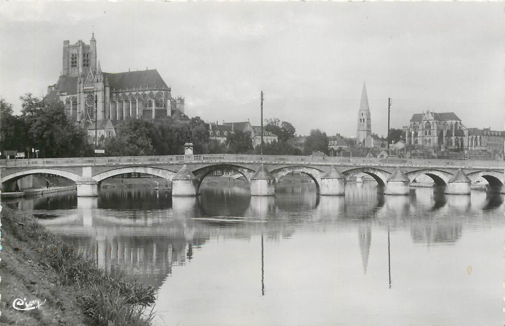 Auxerre (Yonne) — Le Pont Paul Bert — Photographie Paul Bert