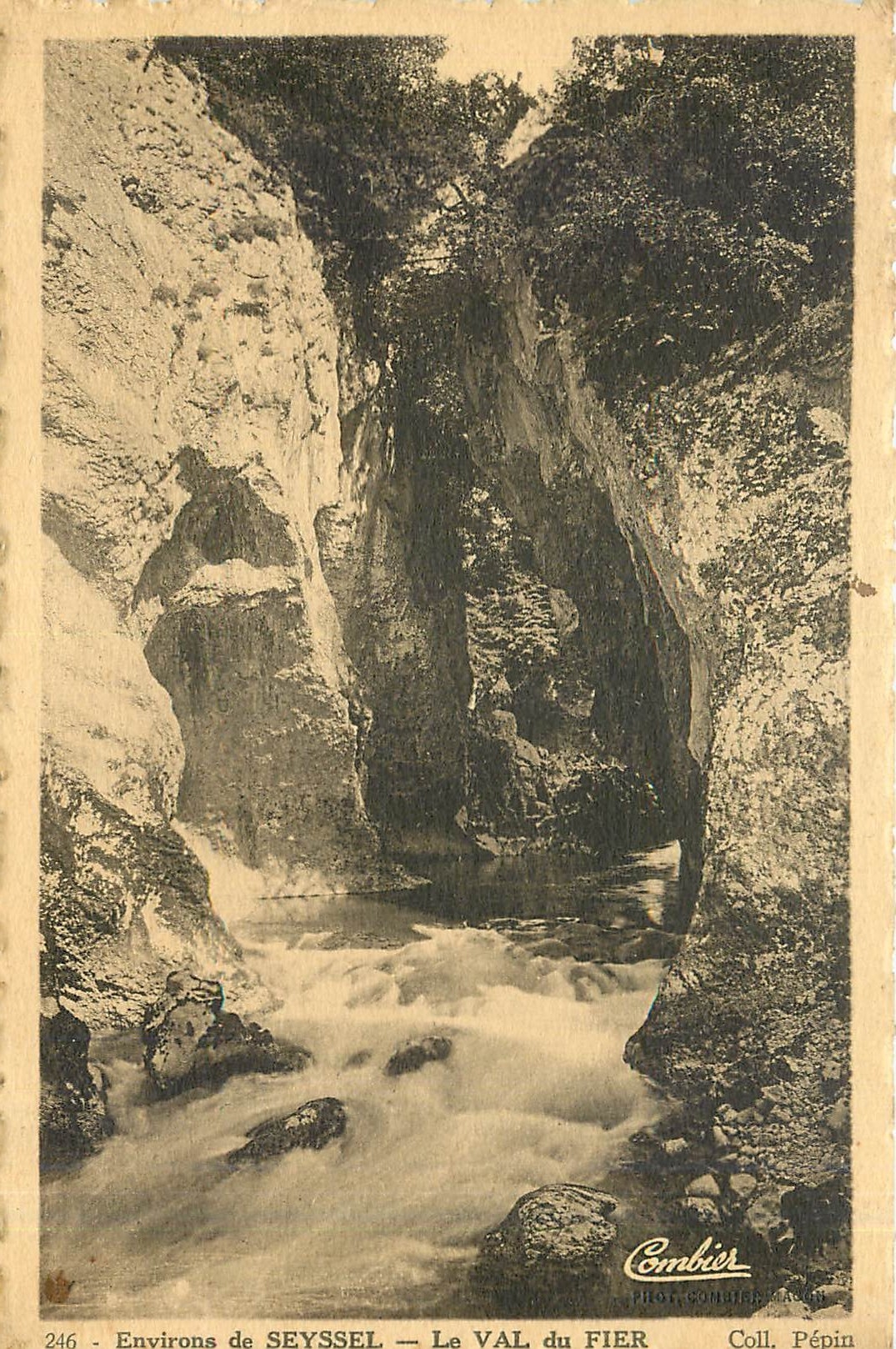 CPA Environs de Seyssel Le Val du Fier 