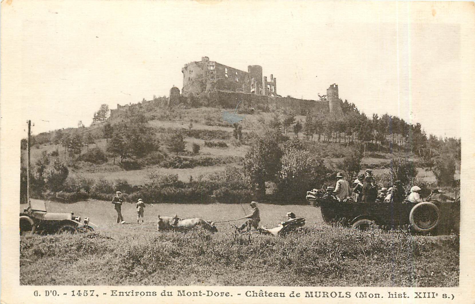Environs du Mont-Dore — Château de MUROLS (Mon. hist. XIIIe s.) — G. D'O. n° 1457