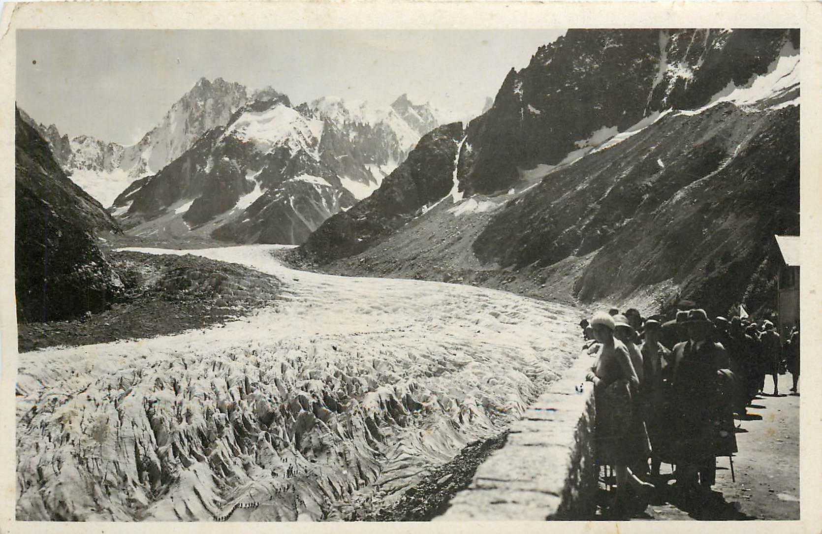 CPM Chamonix Mt Blanc La mer de Glace 
