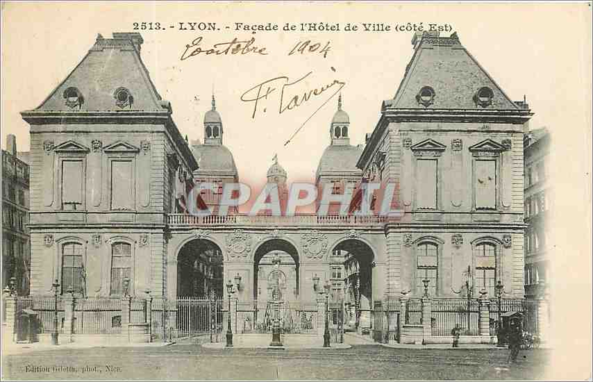 CPA Lyon Facade de l'Hotel de Ville cote Est 
