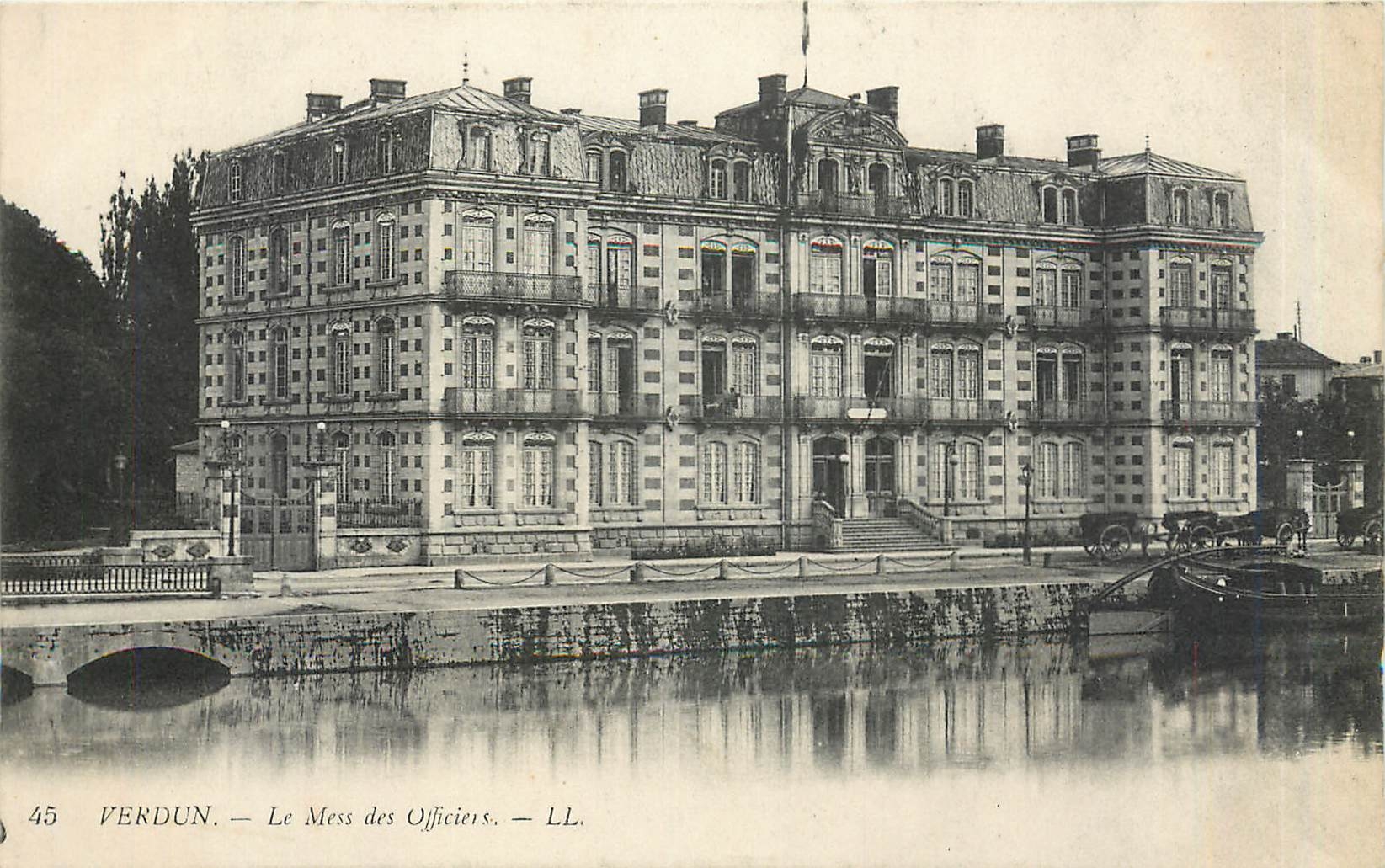 CPA Verdun Le Mess des Officiers 