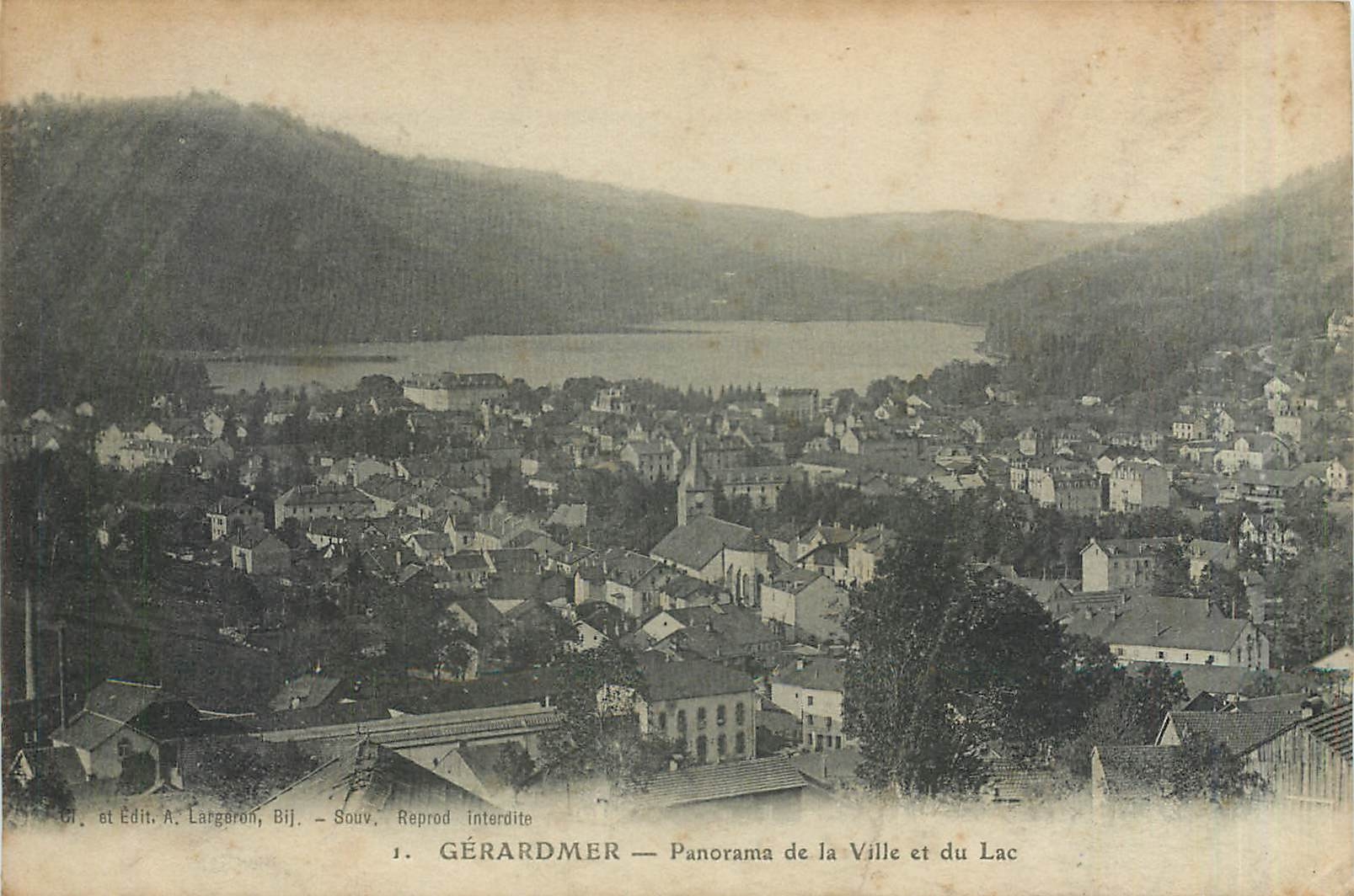 CPA Gerardmer Panorama de la Ville et du Lac 