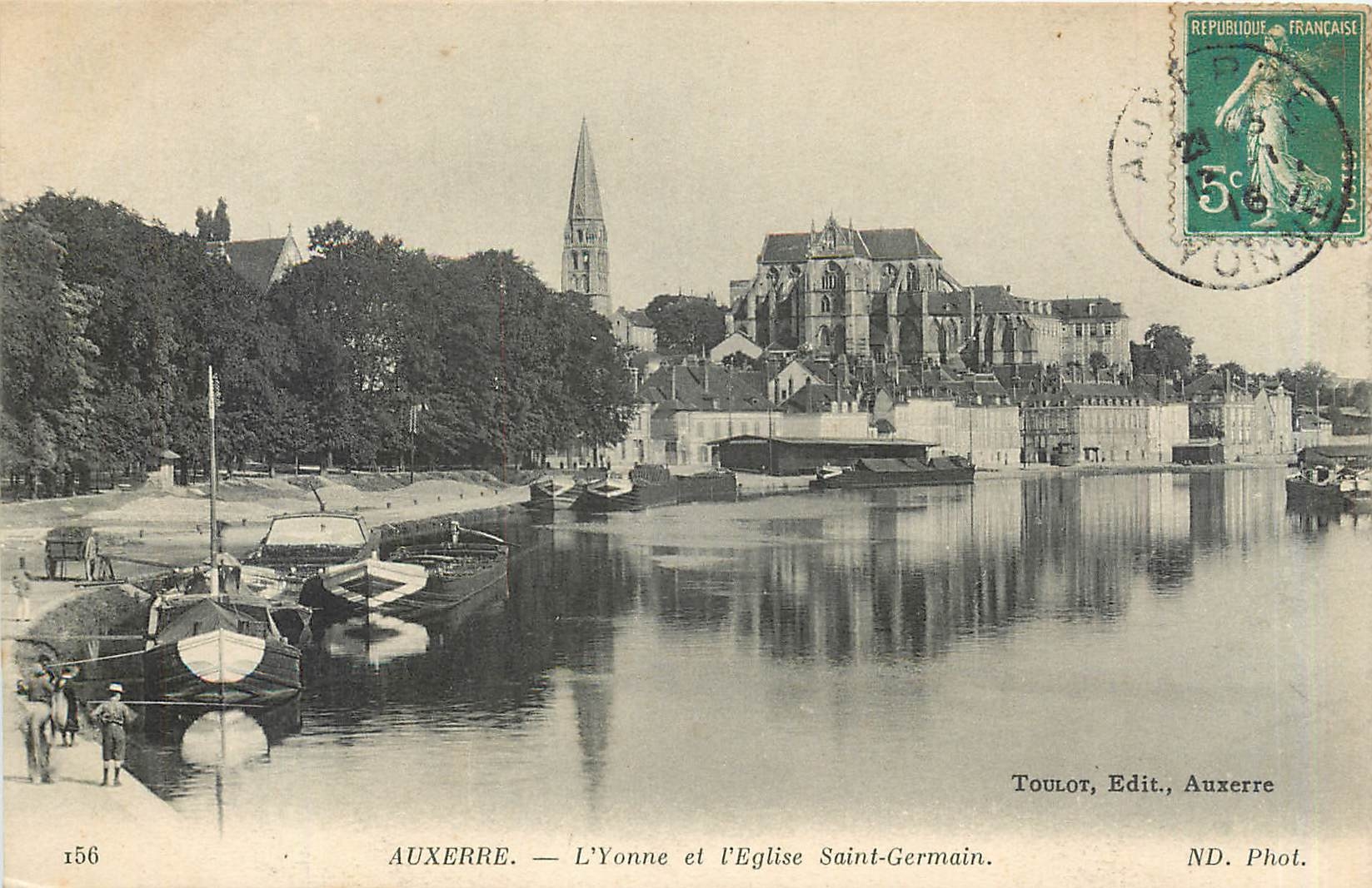 CPA Auxerre L'Yonne et l'Eglise Saint Germain 
