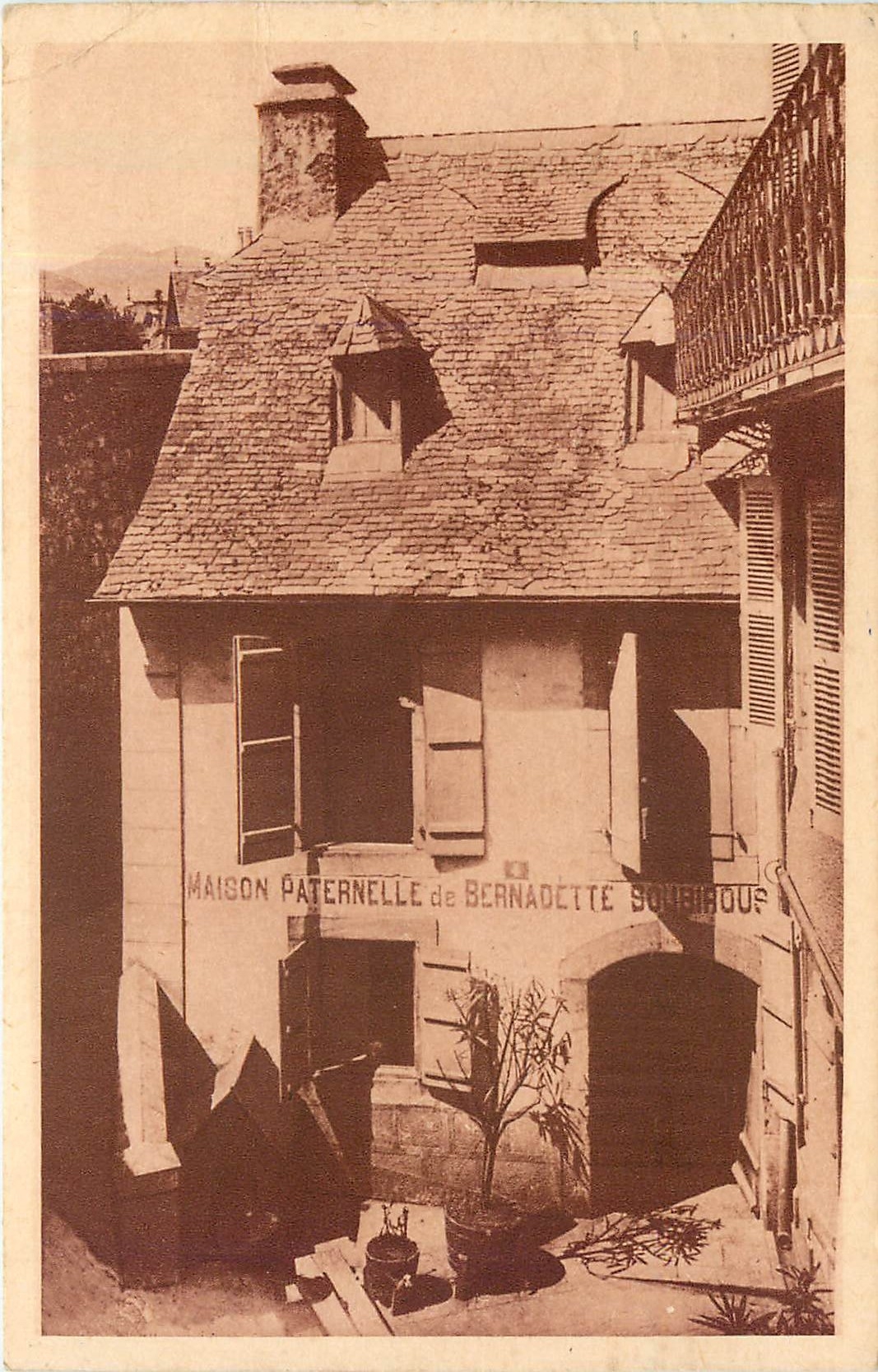 CPA Lourdes Maison Paternelle de Sainte Bernadette Soubirous 