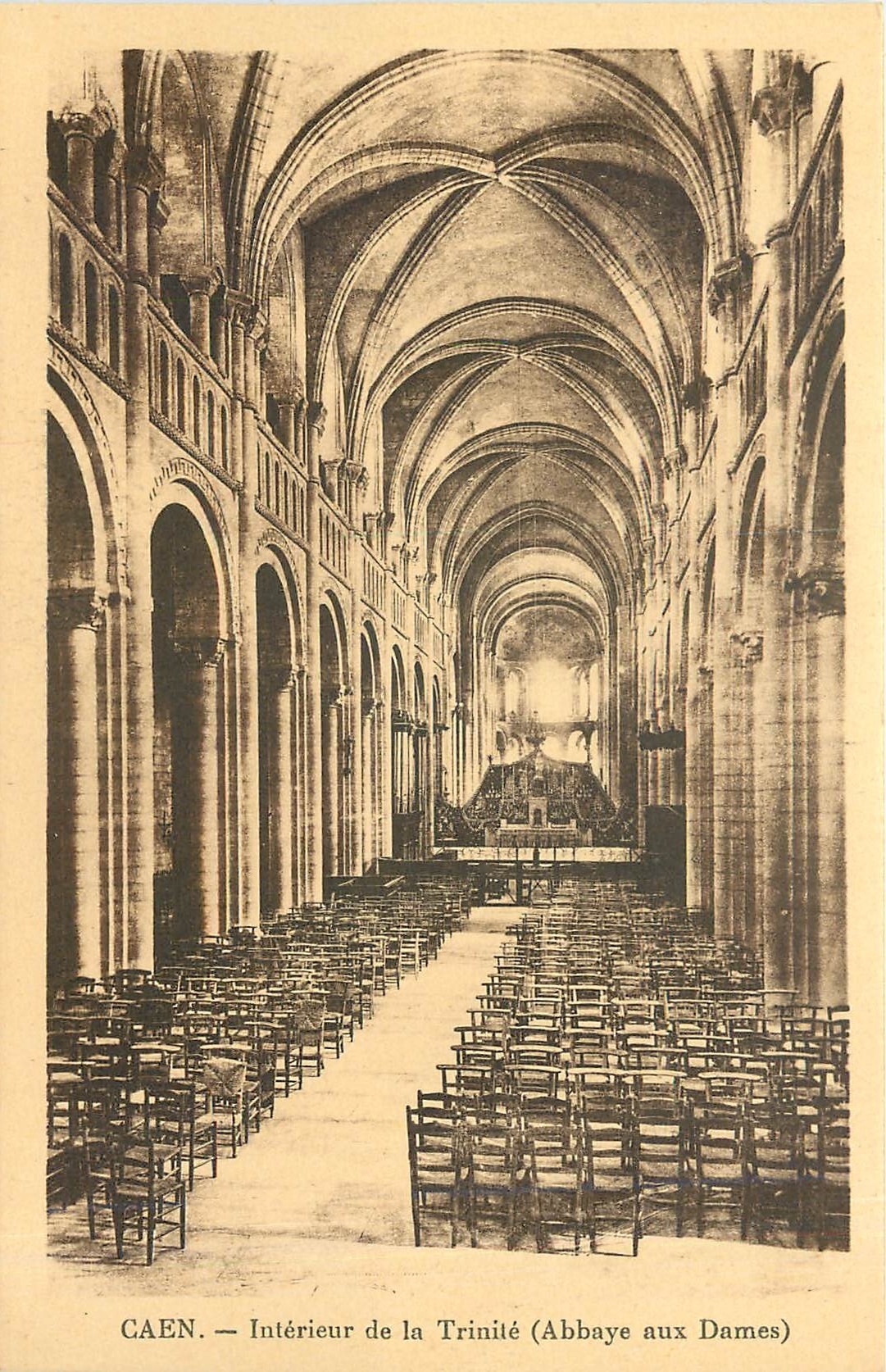 CPA Caen Interieur de la Trinite Abbaye aux Dames 