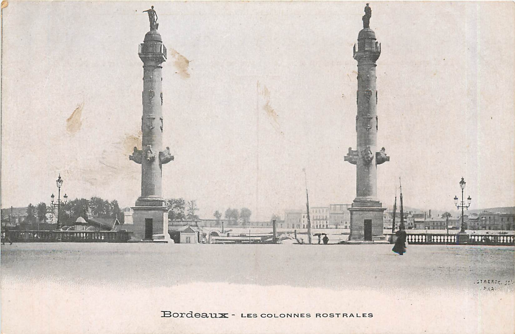CPA Bordeaux Les Colonnes Rostrales 