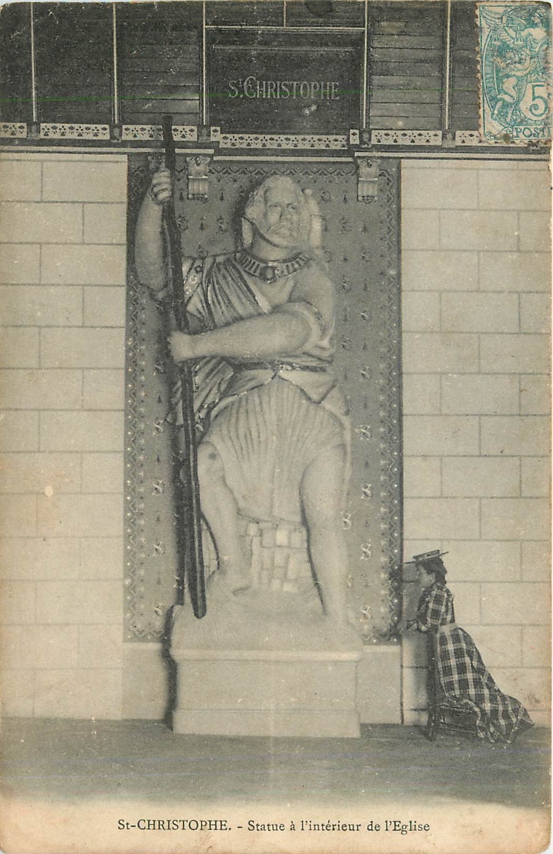 CPA St Christophe Statue a l'interieur de l'Eglise 