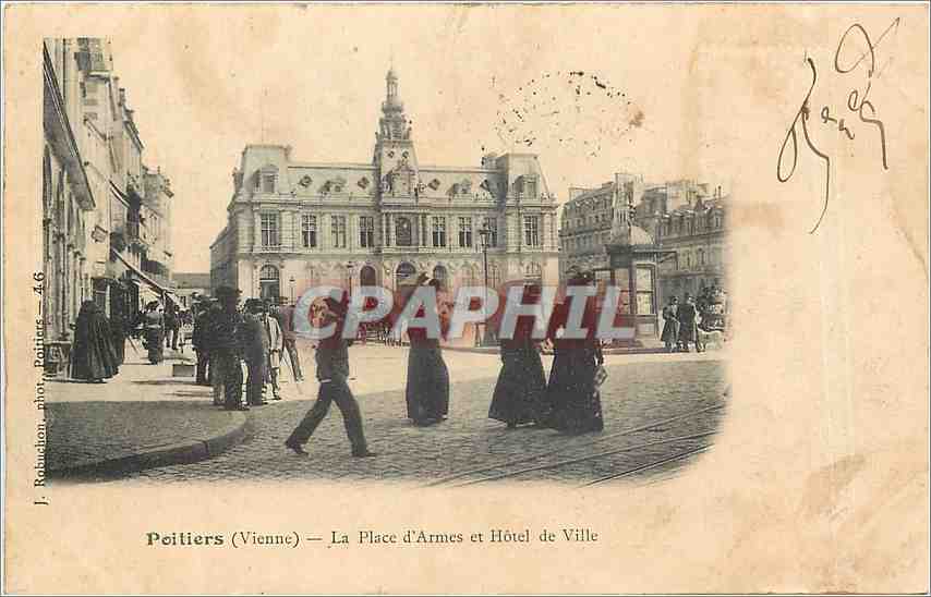 Poitiers (Vienne) — La Place d'Armes et Hôtel de Ville — J. Robuchon, phot. Poitiers — 4.6