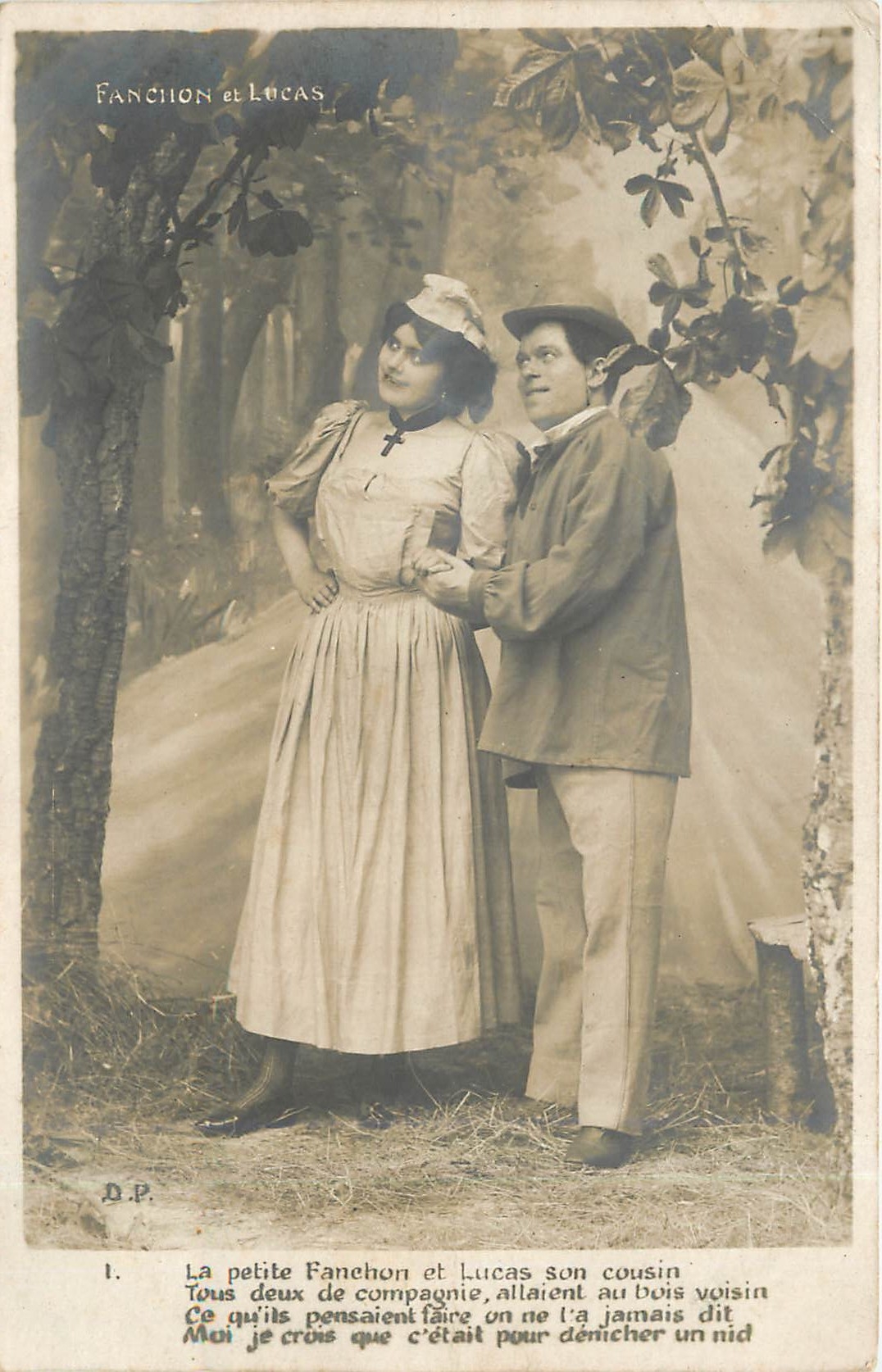 Fanchion et Lucas — scène de couple dans un bois — D.P.