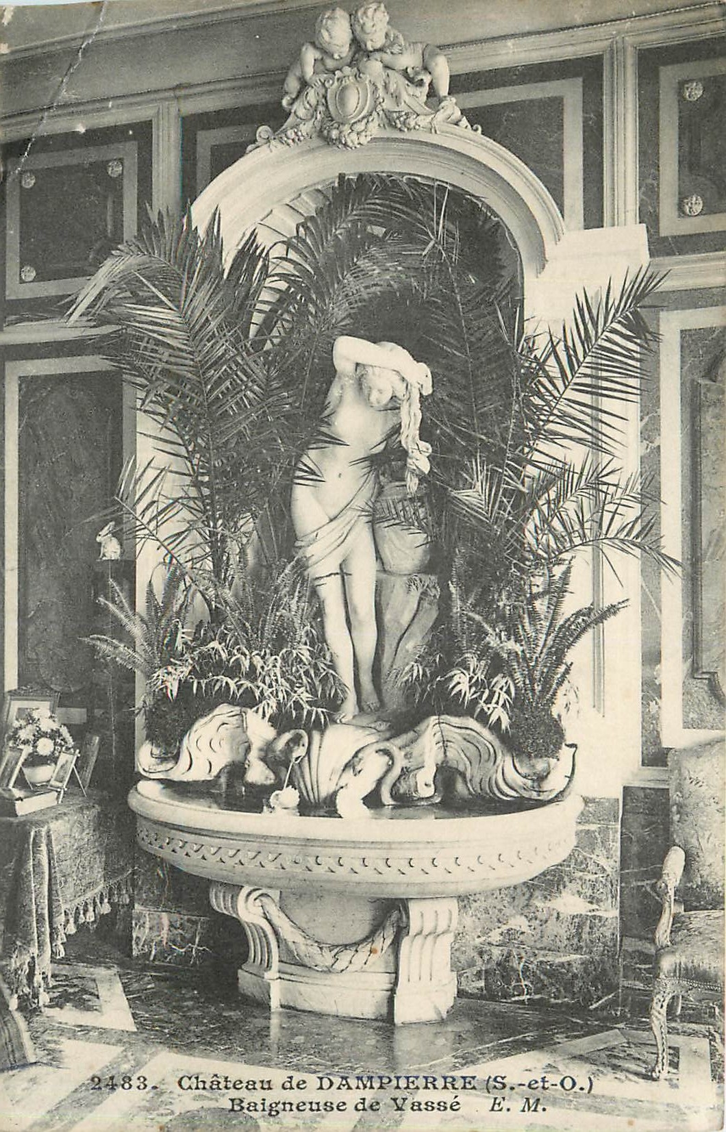 CPA Chateau de Dampierre S et O Baigneuse de Vasse 
