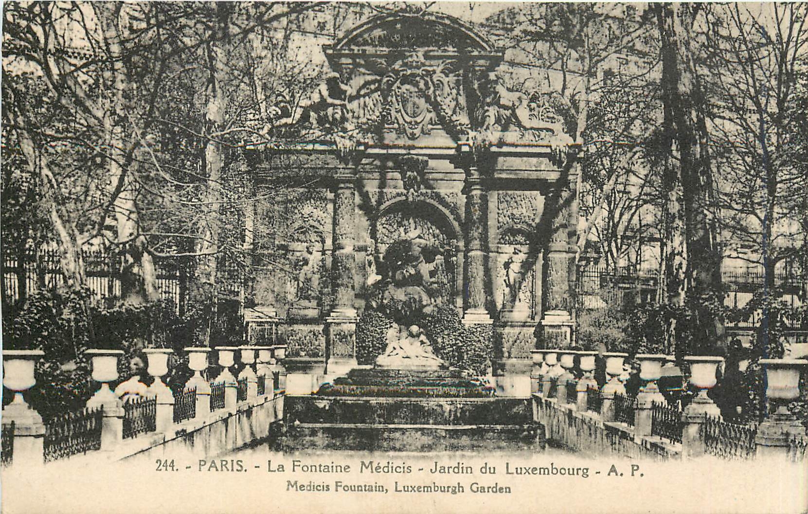 CPA Paris La Fontaine Medicis Jardin du Luxembourg 