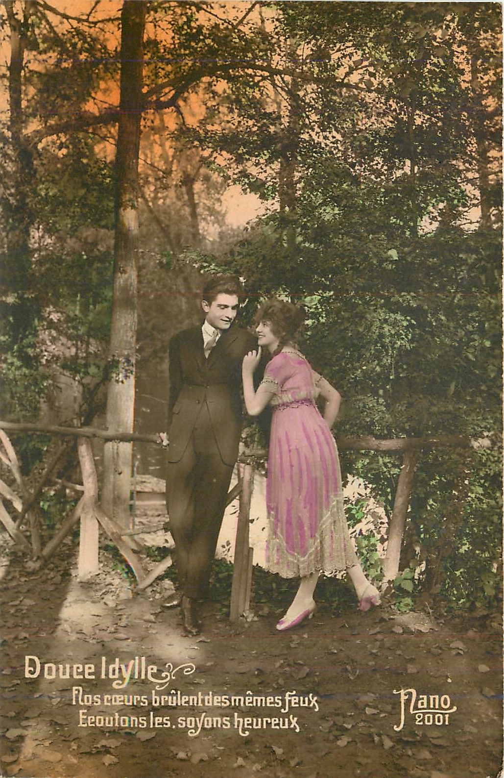 Zärtliche Idylle — Liebespaar im Wald — Verleger NANO, Nr. 2001