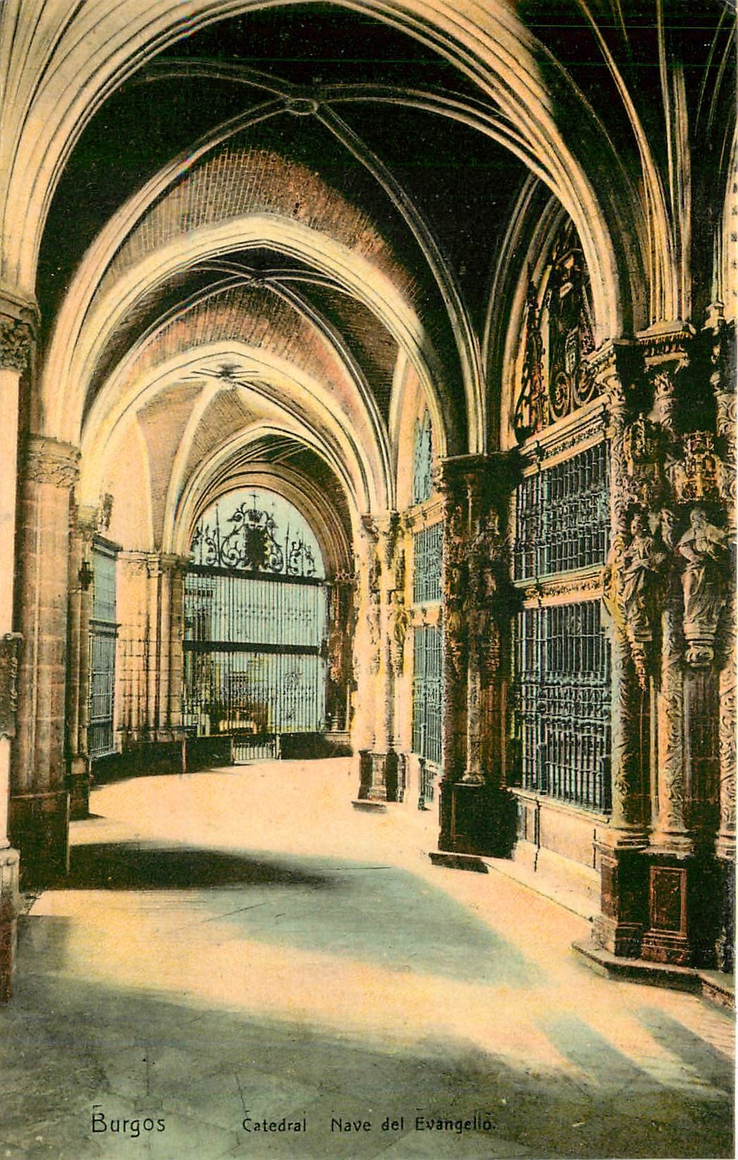 CPA Burgos Catedral Nave del Evangello 
