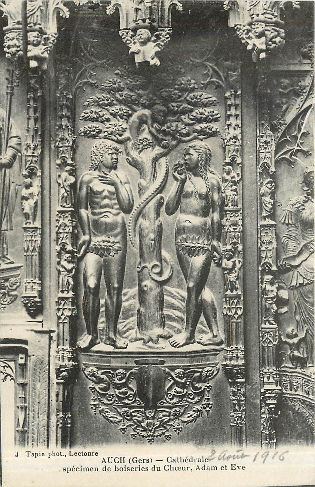 CPA Auch - Cathedrale specimen de boiseries du Chœur   Adam et Eve