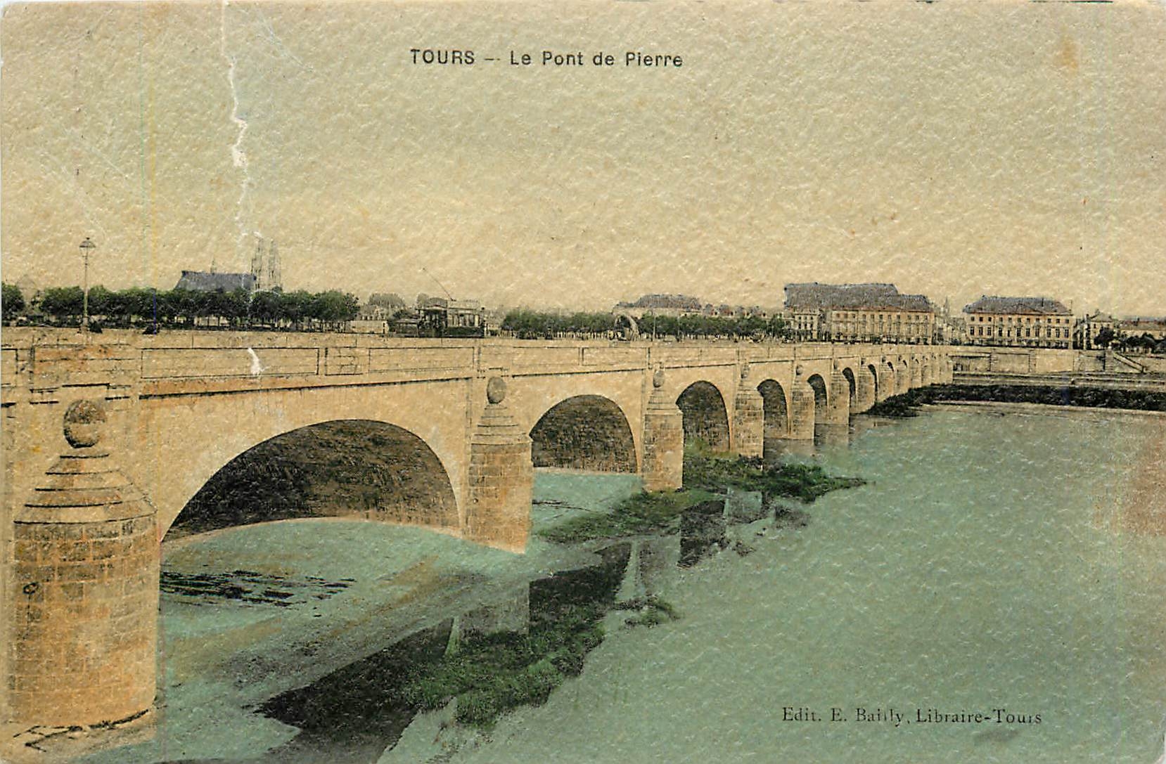 CPA Tours Le Pont de Pierre