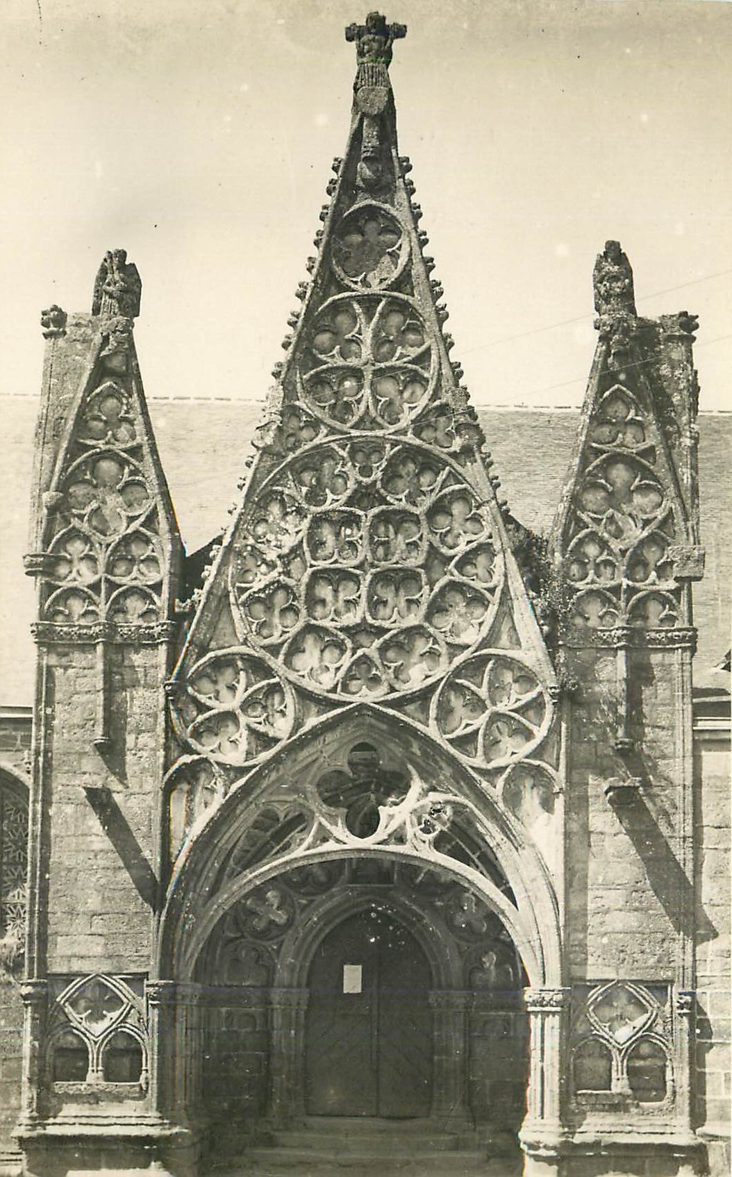 CPA Pont-Croix Finestere Porte de l'Eglise