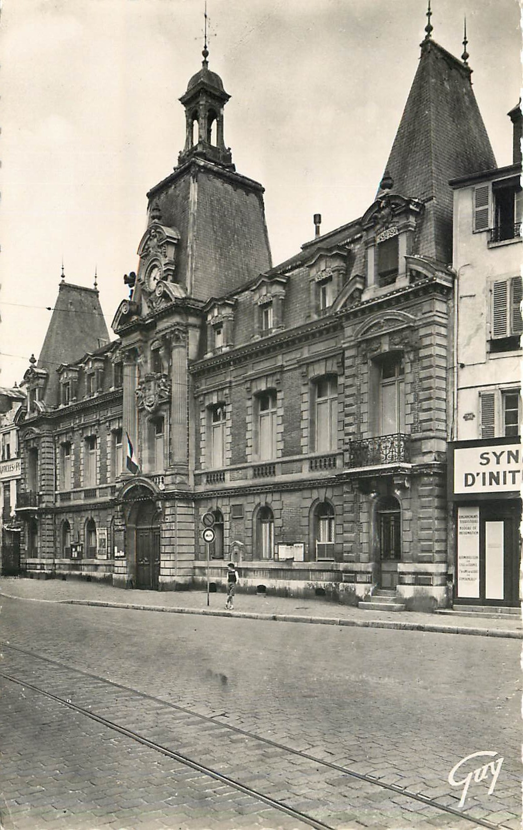 Fontainebleau — Town Hall — Ed. Guy