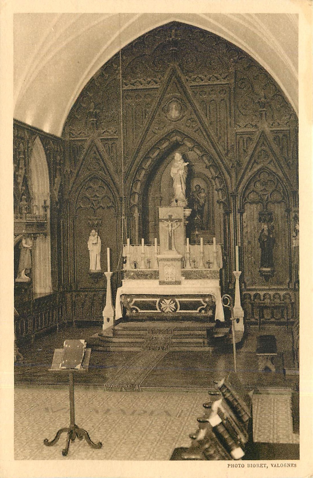 Sanctuaire de l'Abbaye Notre-Dame de Grâce — Trappe de Bricquebec — Manche — Photo Bioret, Valognes