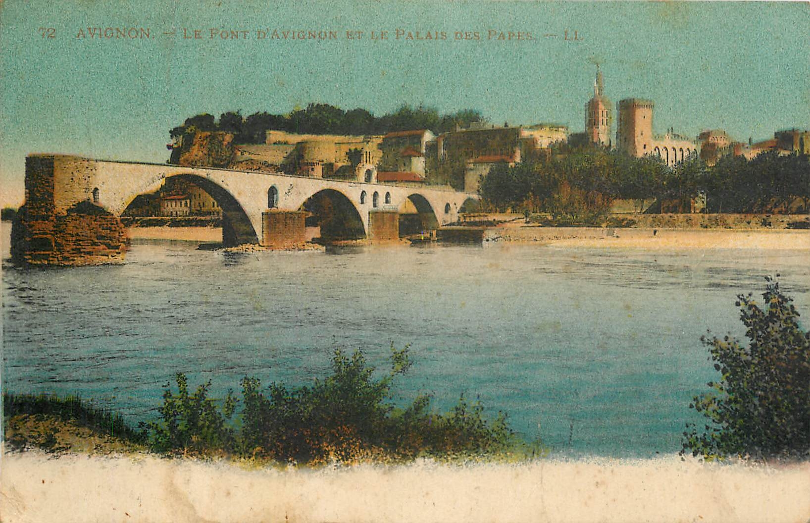 Avignon — Le Pont d'Avignon et le Palais des Papes — LL