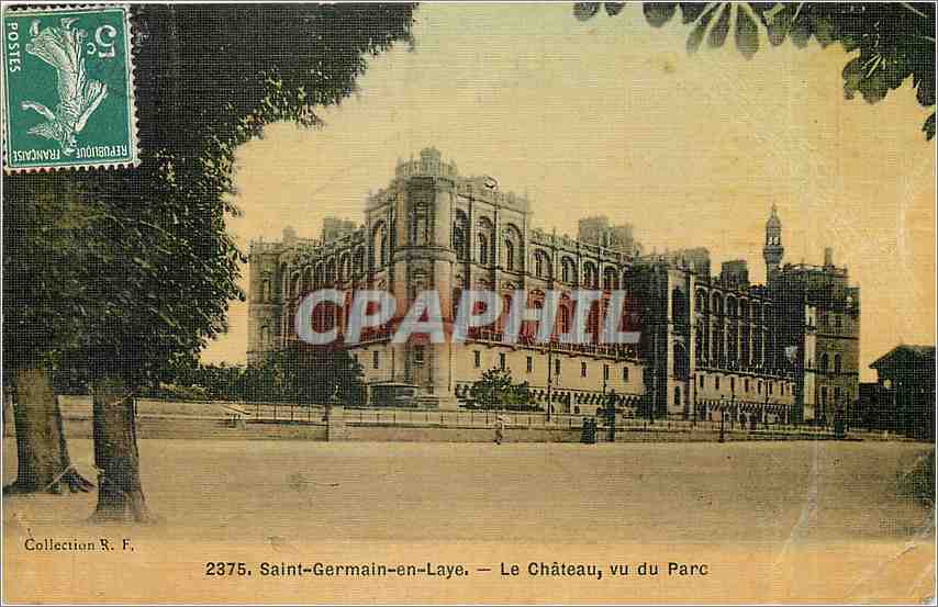 CPA Saint-Germain-en-Laye  -  Le Château  vu du Parc
