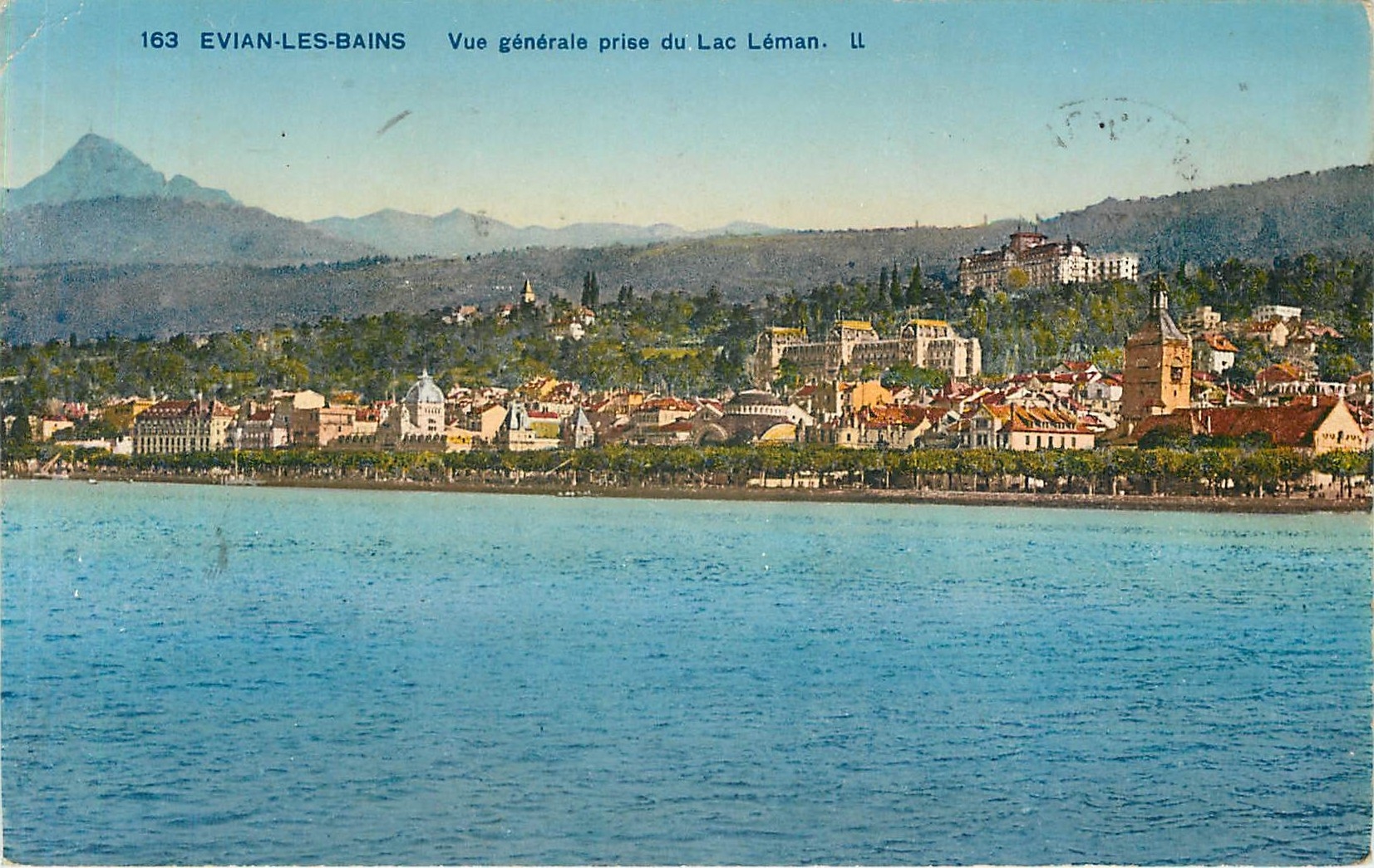 CPA Evian-les-Bains Vue générale prise du Lac Léman