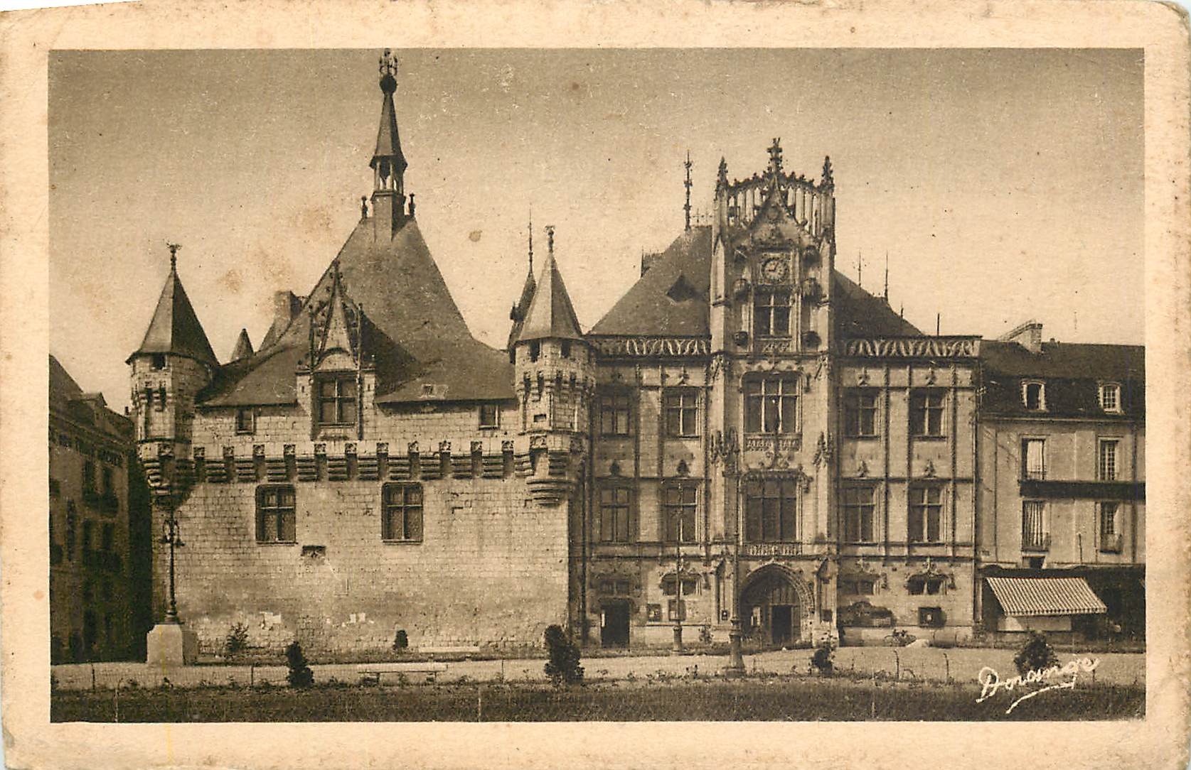 CPA Saumur - l'hotel de ville