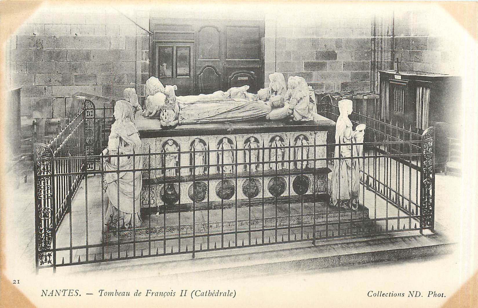 CPA Nantes - Tombeau de François II