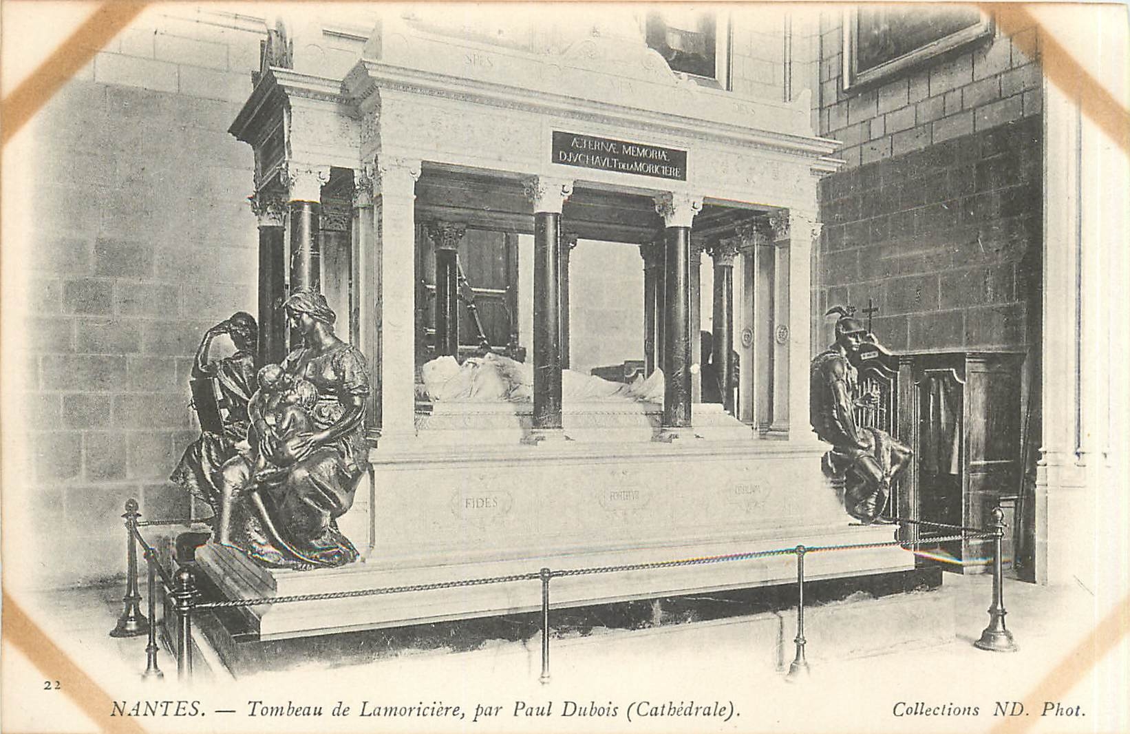 CPA Nantes - Tombeau de Lamoriciere