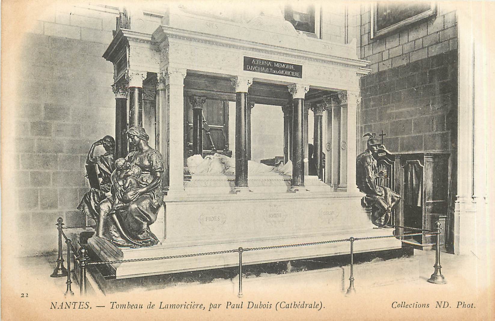 CPA Nantes - Tombeau de Lamoriciere