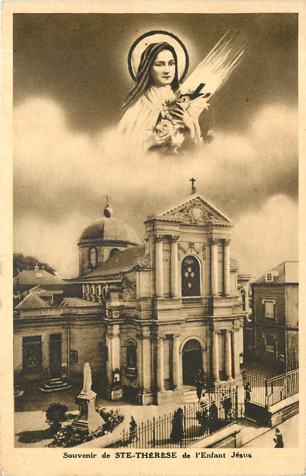 CPA Souvenir de Ste-Therese de l'Enfant Jesus