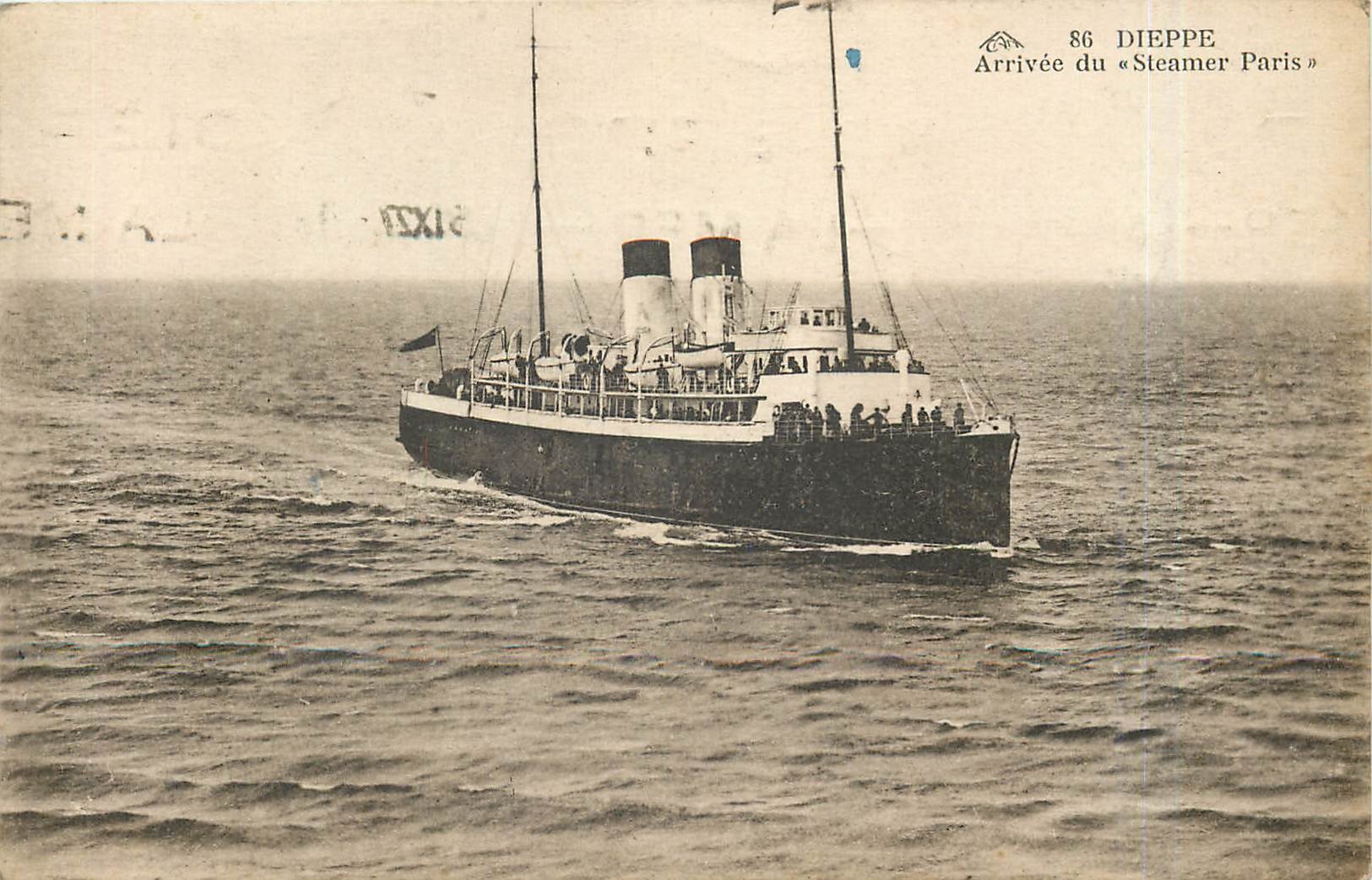 CPA Dieppe arrivee du steamer Paris Bateau