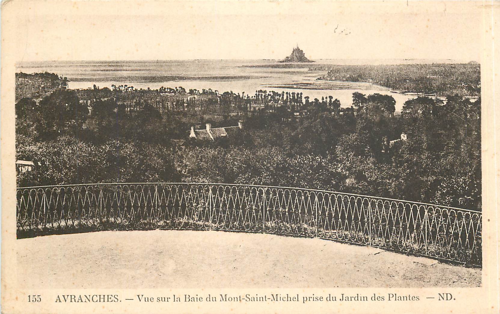 Avranches — Vue sur la Baie du Mont-Saint-Michel prise du Jardin des Plantes — ND.