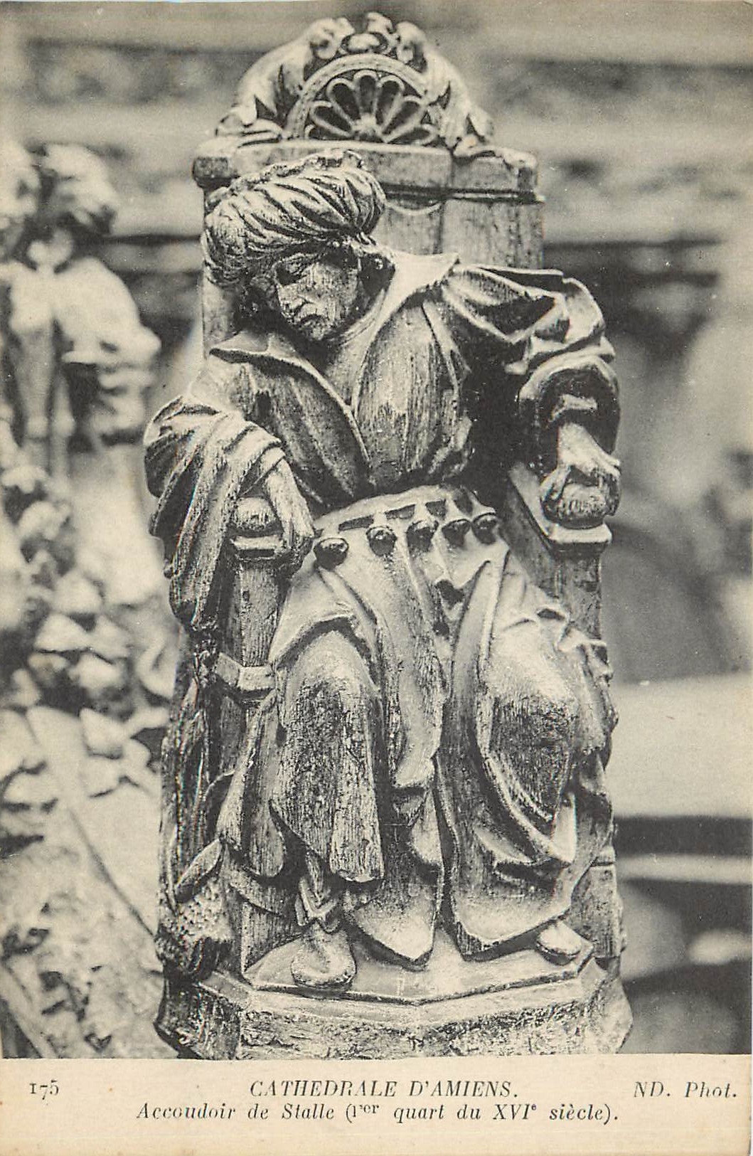CPA Cathedrale d'Amiens - Accoudoir de Stalle