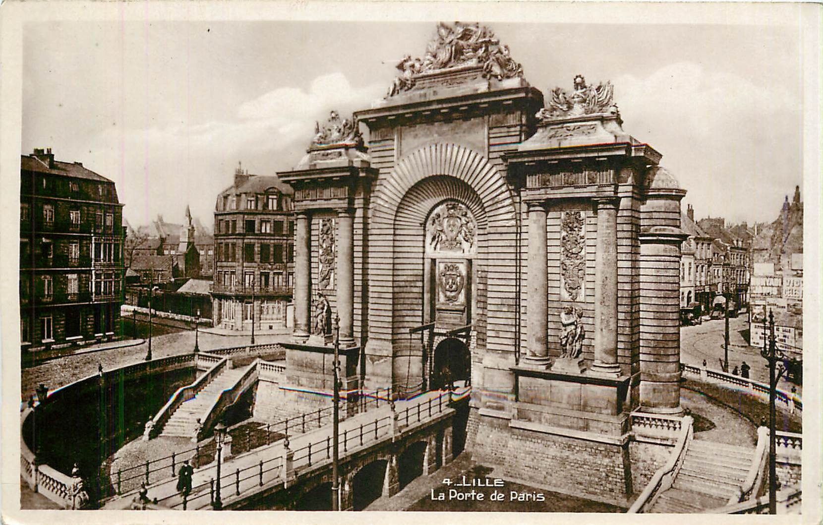 CPA Lille La porte de Paris