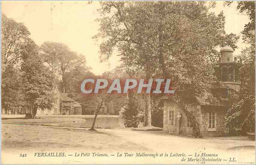 CPA Versailles - jardin du Petit Trianon La tour Malborough et la Laiterie - le hameau