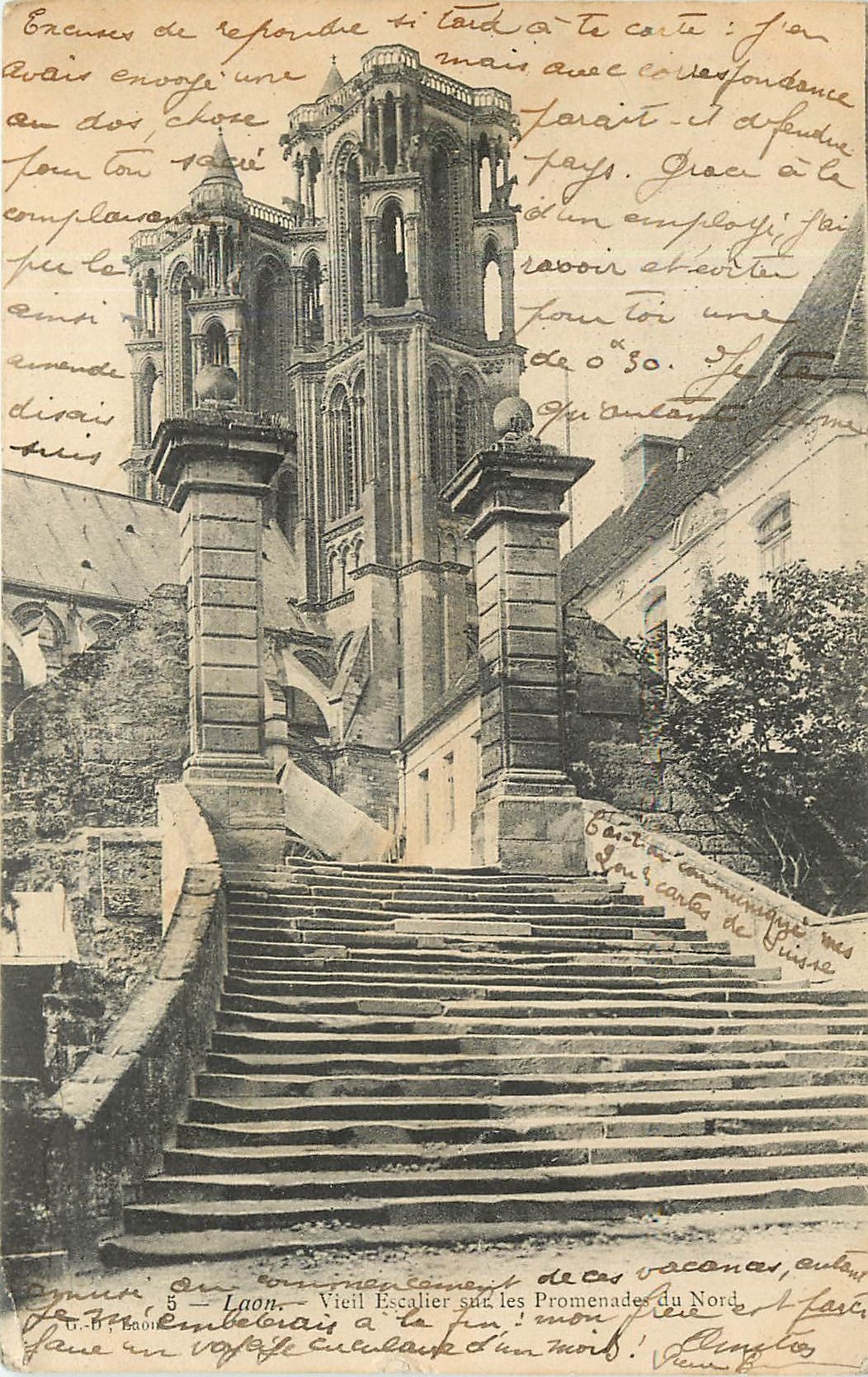 Laon — Vieil Escalier sur les Promenades du Nord — éditeur T. P. Baon, n°5