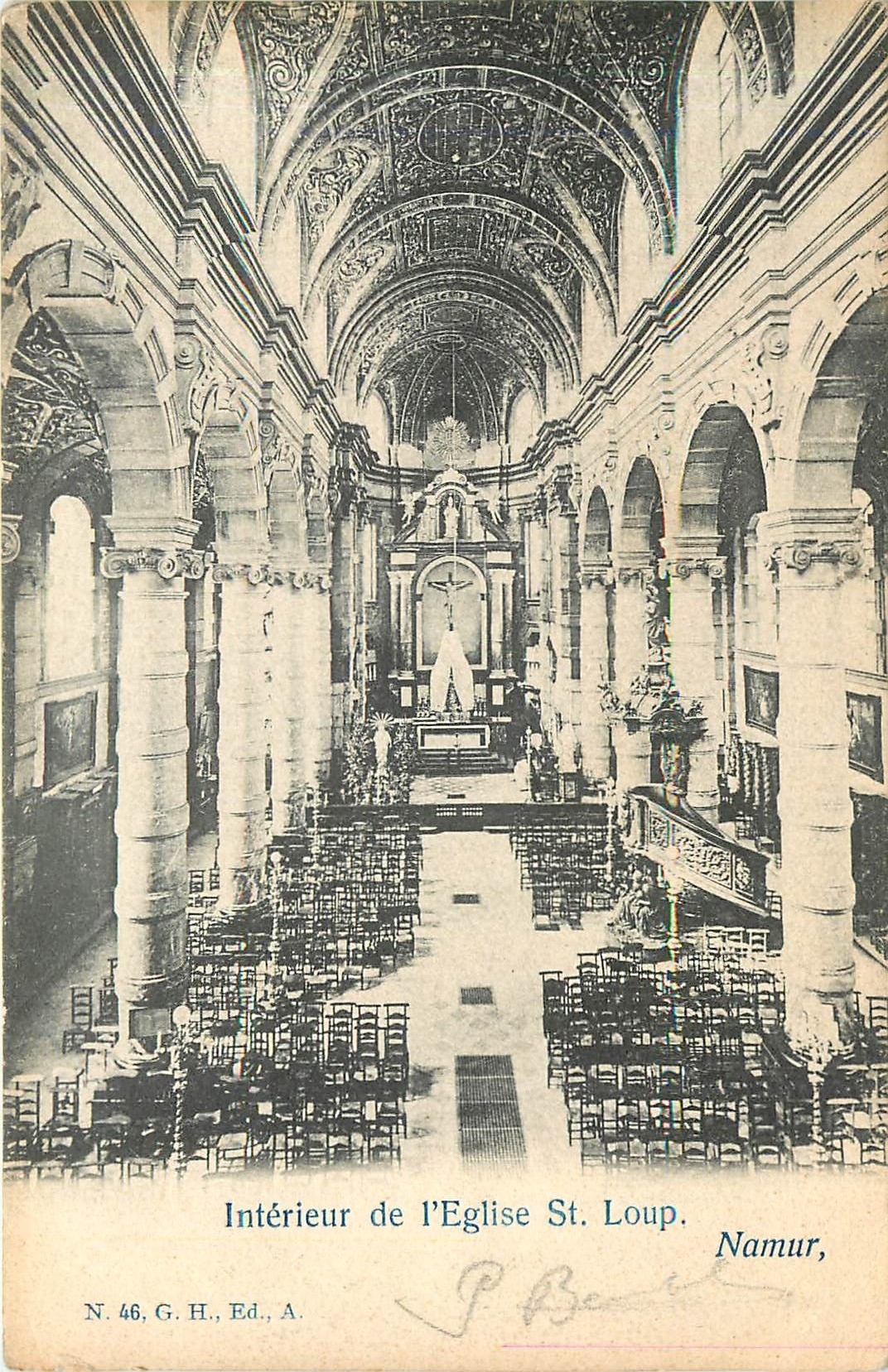 CPA interieur de l'eglise St Loup Namur