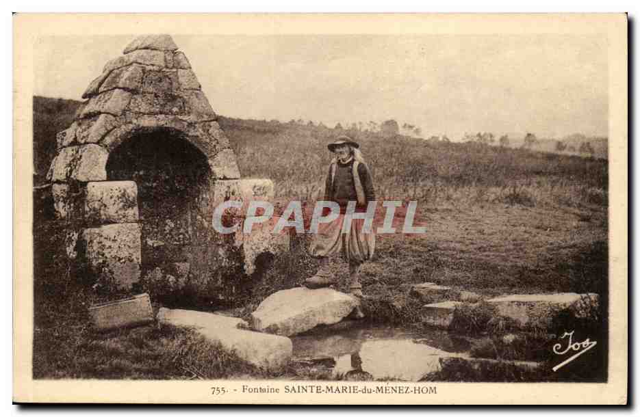 CPA Fontaine Sainte Marie du menez Hom ( folklore coiffe costume Bretagne ) 