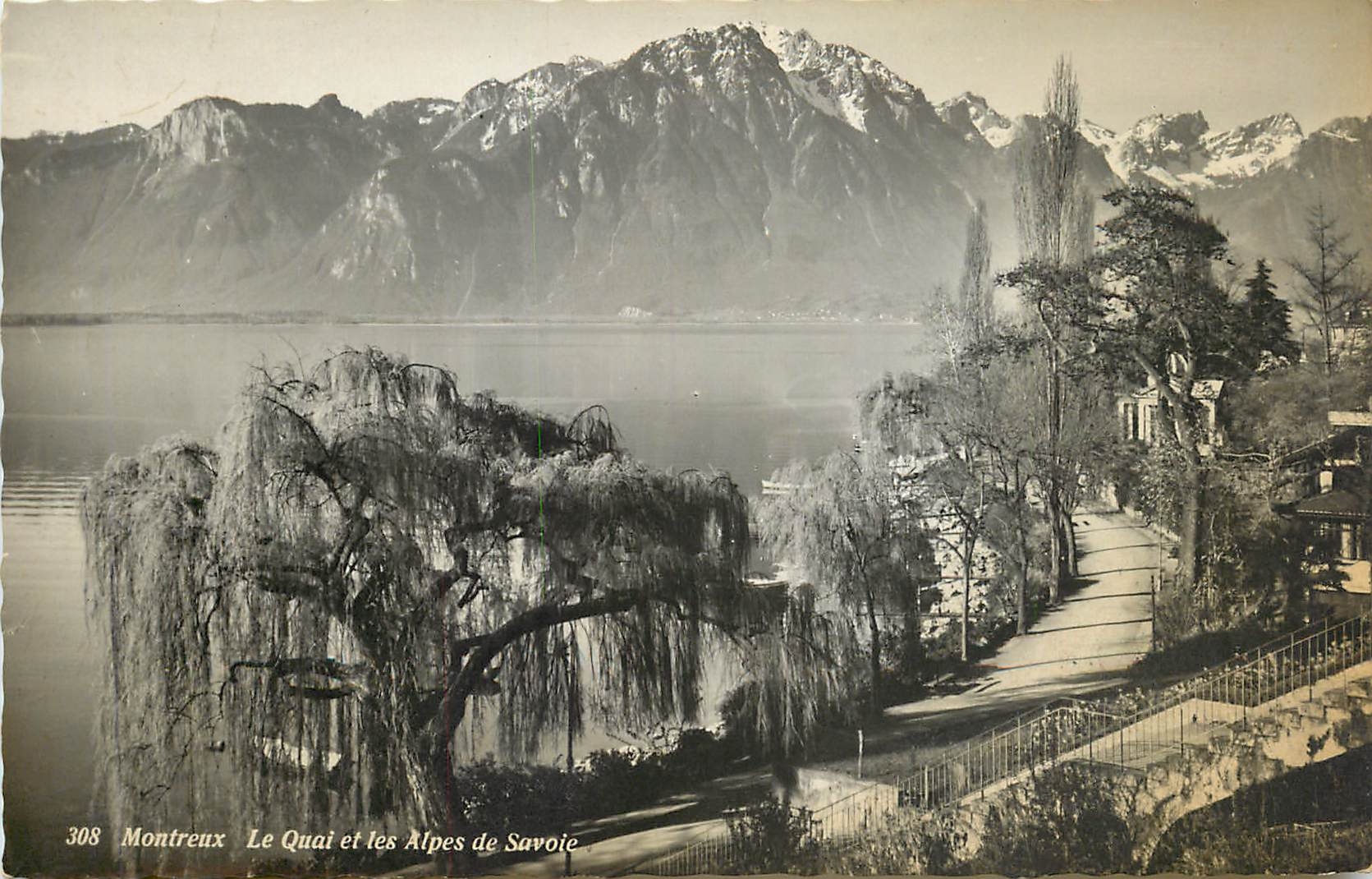 CPA Montreux le quai et les Alpes de Savoie 