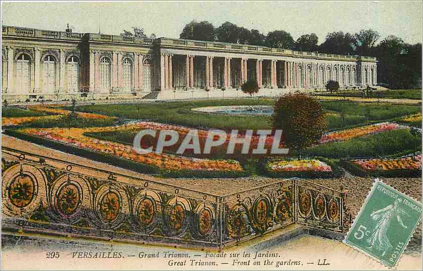 CPA Versailles grand Trianon facade sur les jardins 